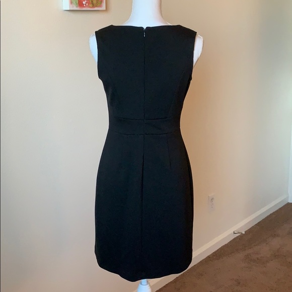 Dress - Picture 3 of 5